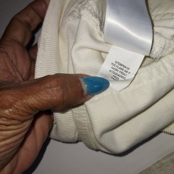 Gap 70's Flare Hi Rise Ivory Frost Corduroy Pants Size 30T NWOT - Picture 6 of 11